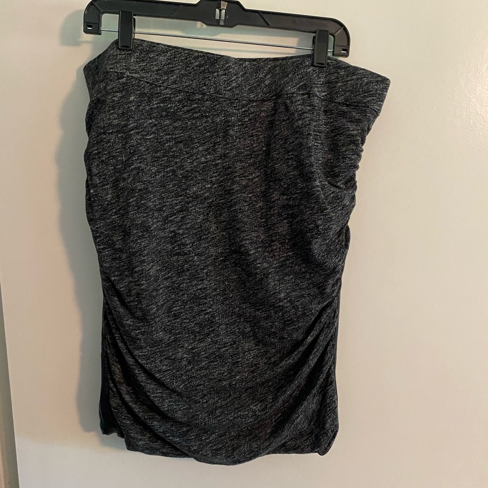 NWT ruched knit skirt with faux leather trim - size 18/20